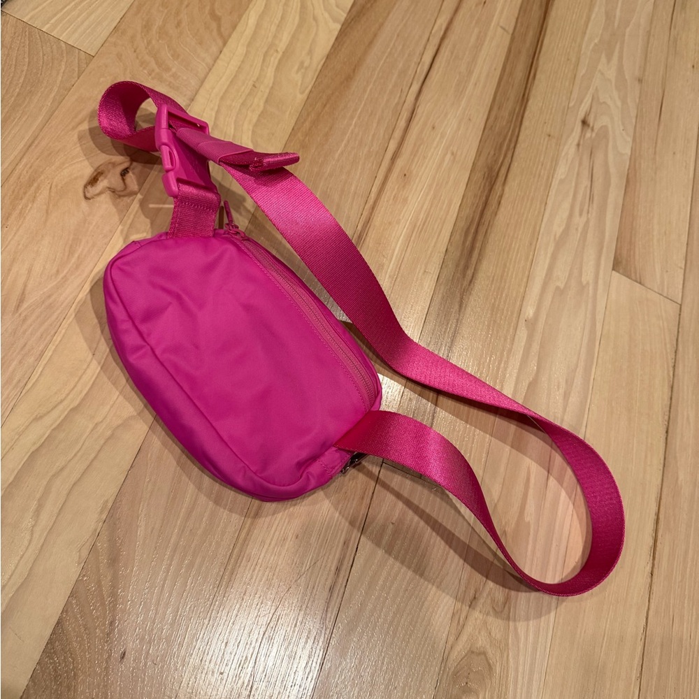 Lululemon Sonic Pink Belt Bag! - Picture 2 of 4